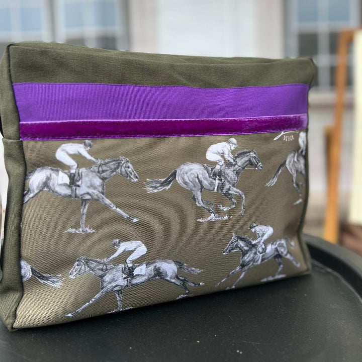 Kulturtasche -L-  Pferdestärken Khaki & Lila